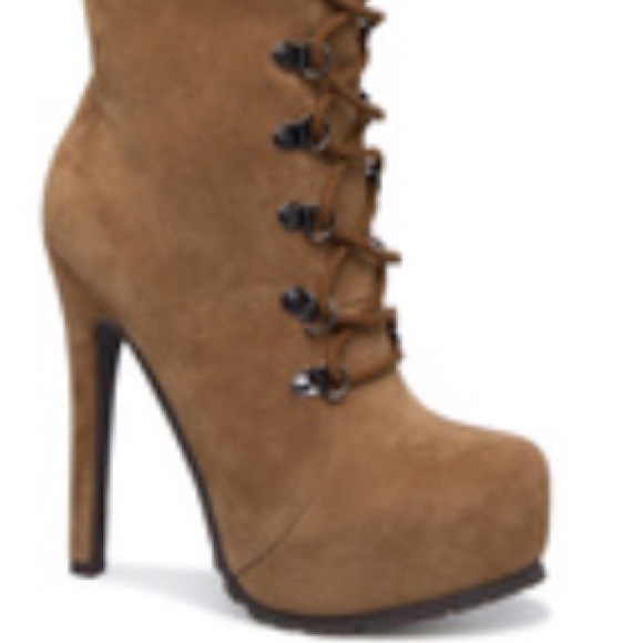 Knee high boots size 8.5 - Picture 3 of 3